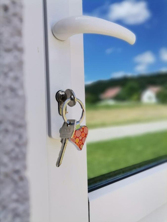 Kuca Za Odmor Roby Apartment Saborsko Екстериор снимка