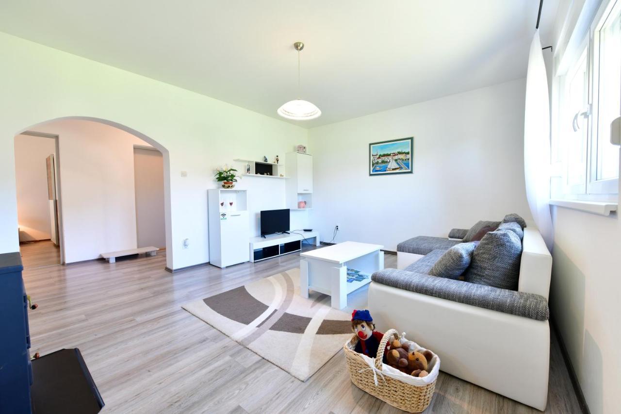 Kuca Za Odmor Roby Apartment Saborsko Екстериор снимка