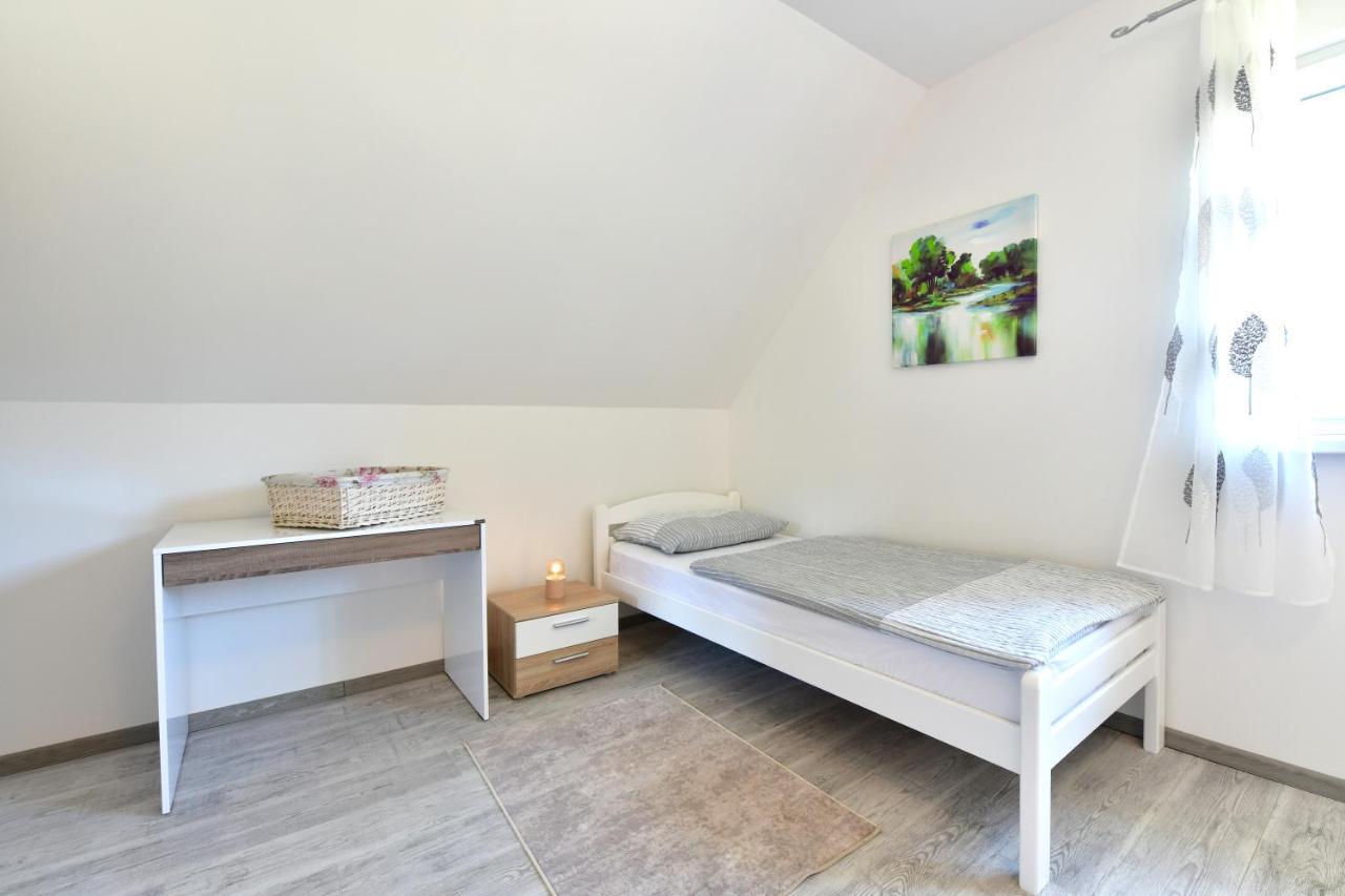 Kuca Za Odmor Roby Apartment Saborsko Екстериор снимка