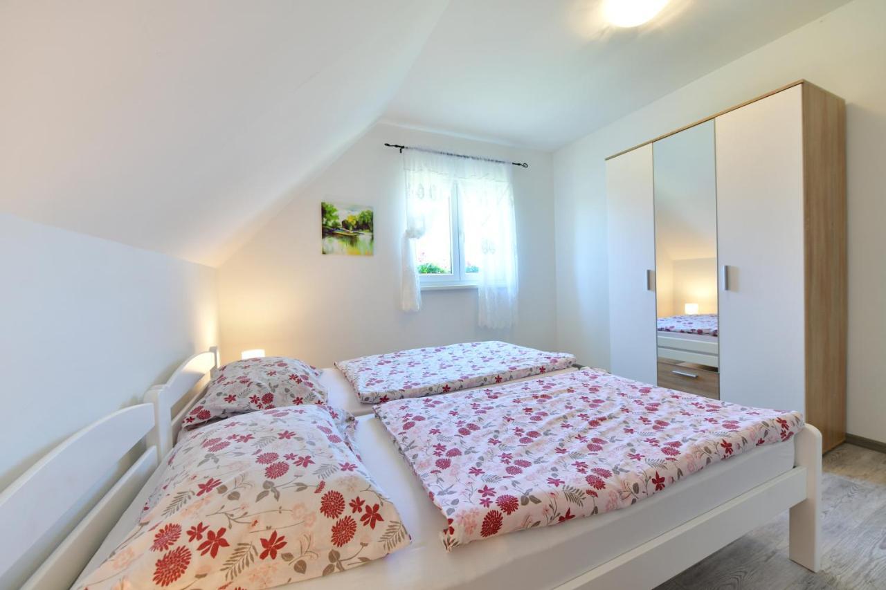 Kuca Za Odmor Roby Apartment Saborsko Екстериор снимка